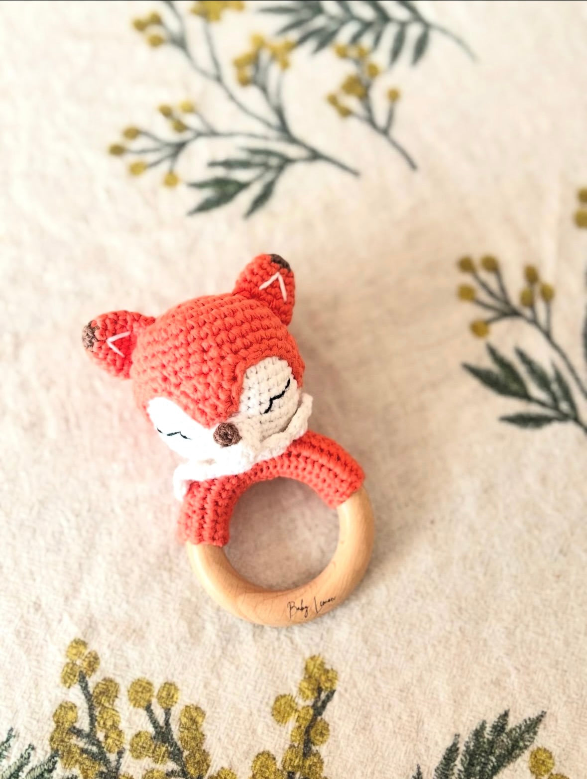 Handvirkad skallra - räv